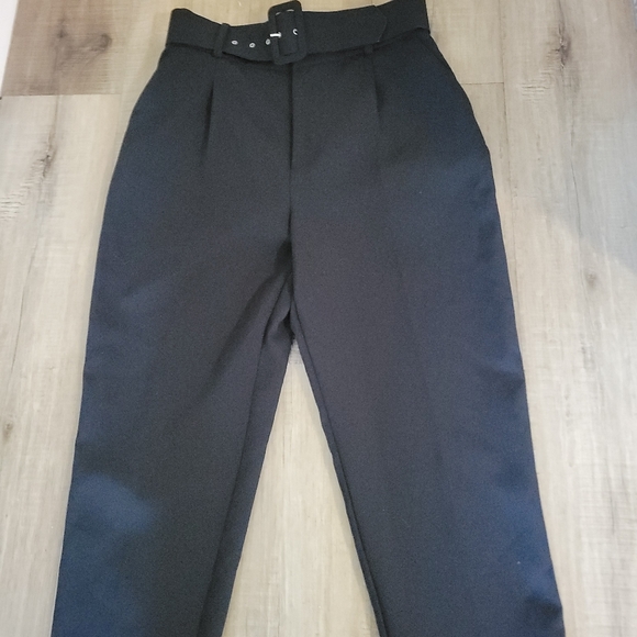 Zara Black High-Waisted Trousers with Belt - Picture 6 of 7